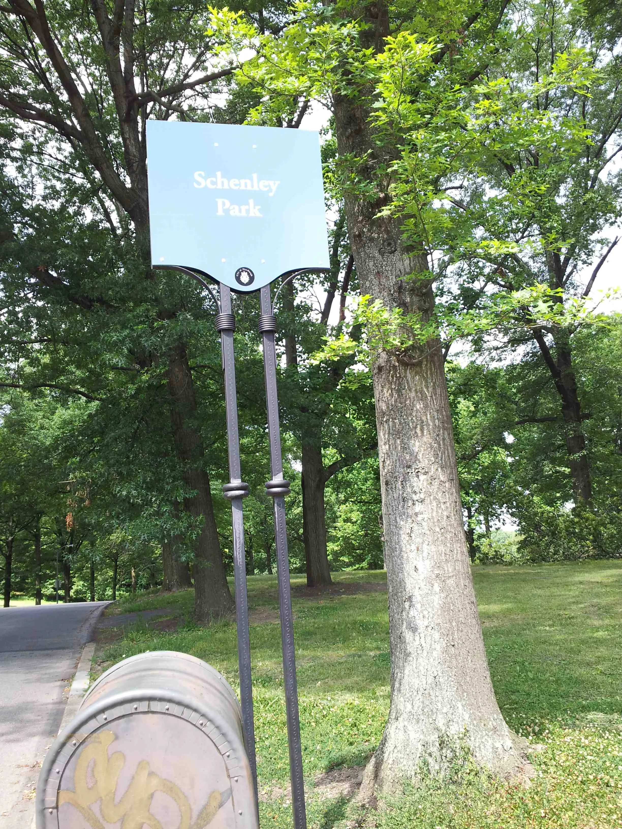 Schenley Park sign on Hobart Street