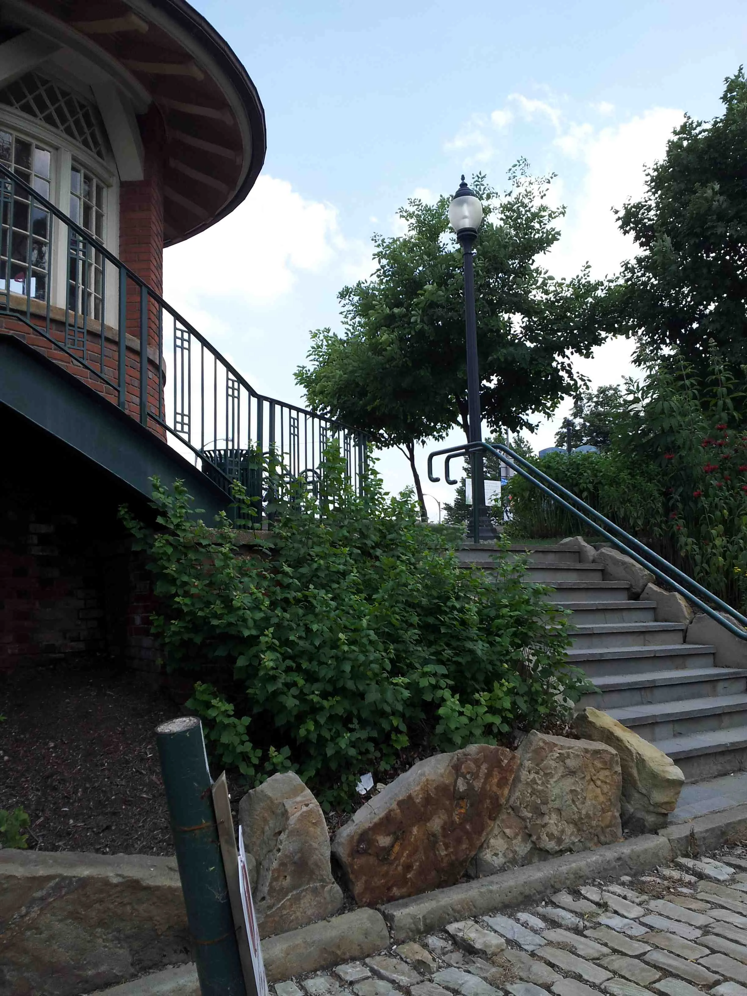 Schenley Park Cafe and Visitor Center